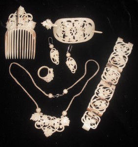 bijoux modernes en ivoire de mammouth, Russie, Altay