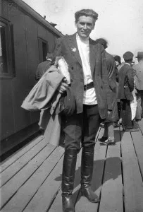 Kosovorotka en URSS dans les annees 1930 - Evolution du costume traditionnel